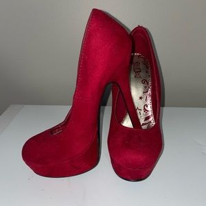 Dark red platform heels. Size 5 women’s